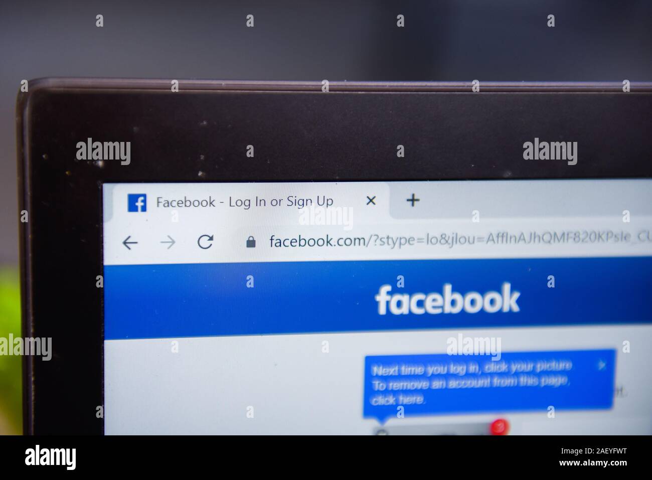 Facebook website login Stock Photo - Alamy