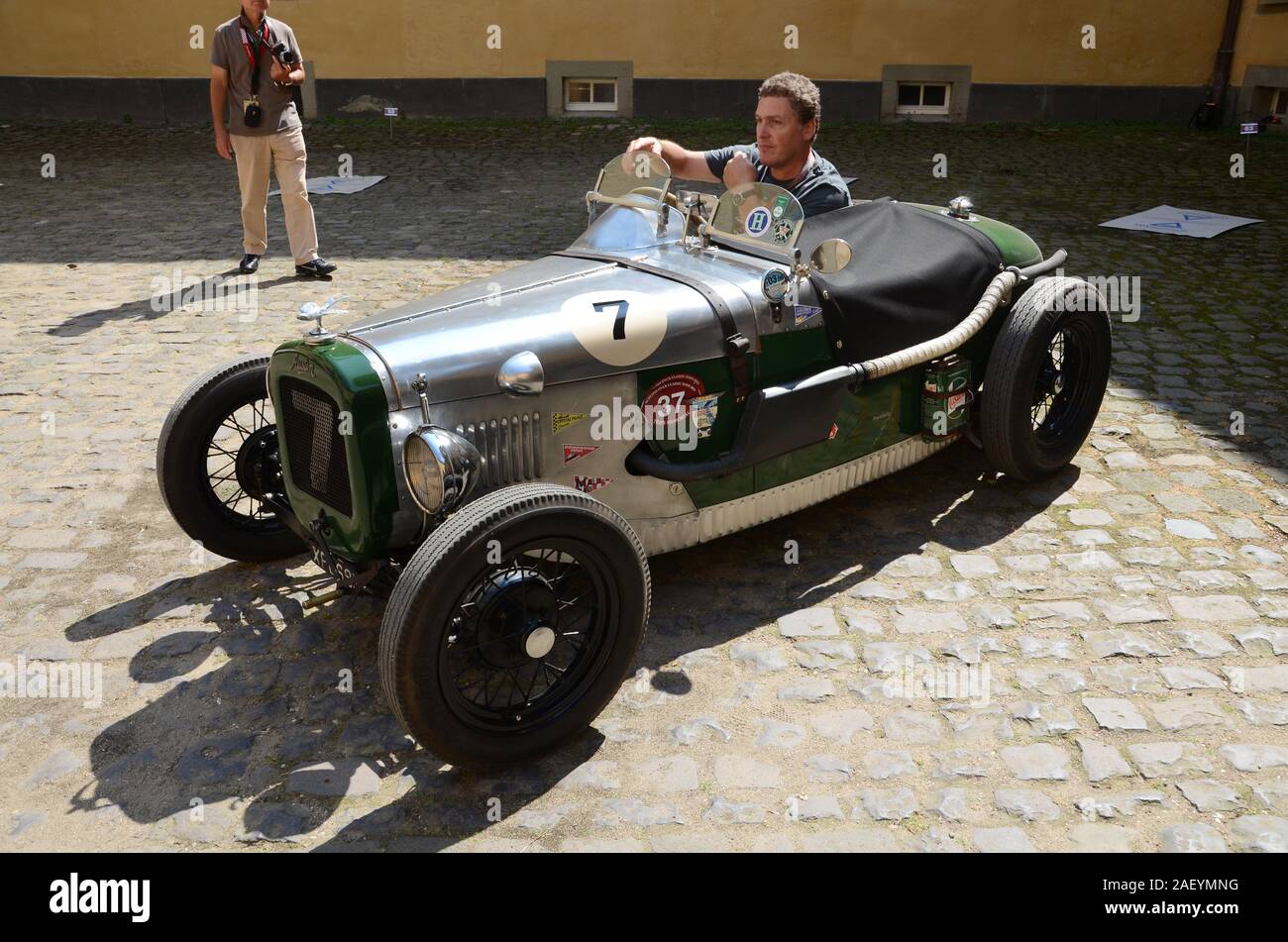 Ford V8 Kühlerfigur Hund, Schloss Dyck Classic Days 2014