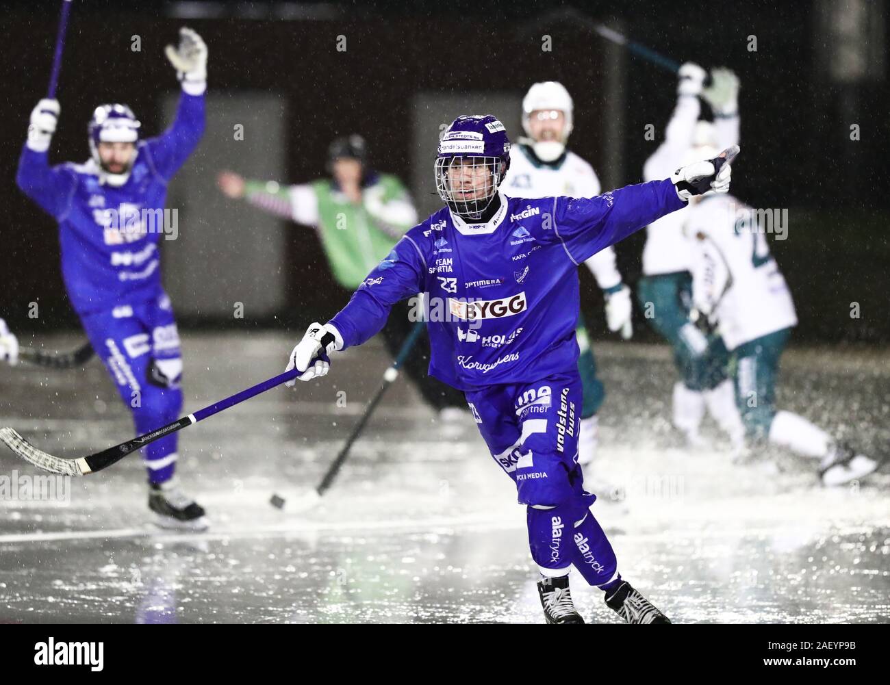 MOTALA 20191122Bandy i Elitserien mellan IFK Motala-Hammarby på K Bygg  arena (isstadion). Philip Florén jublar efter mål. Foto Jeppe Gustafsson  Stock Photo - Alamy