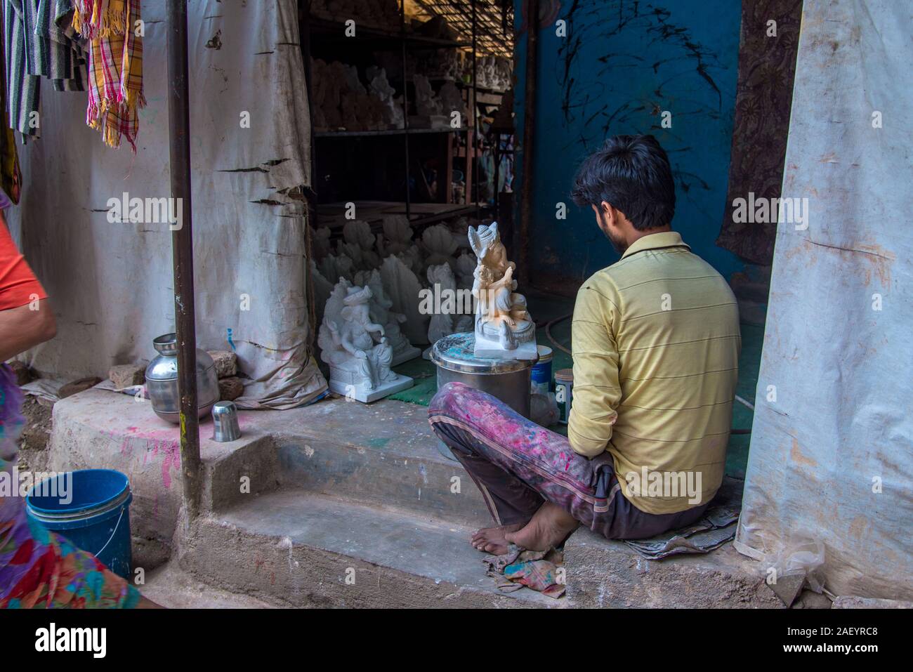 AMRAVATI, MAHARASHTRA AUGUST 25, 2018 Artist making a statue and