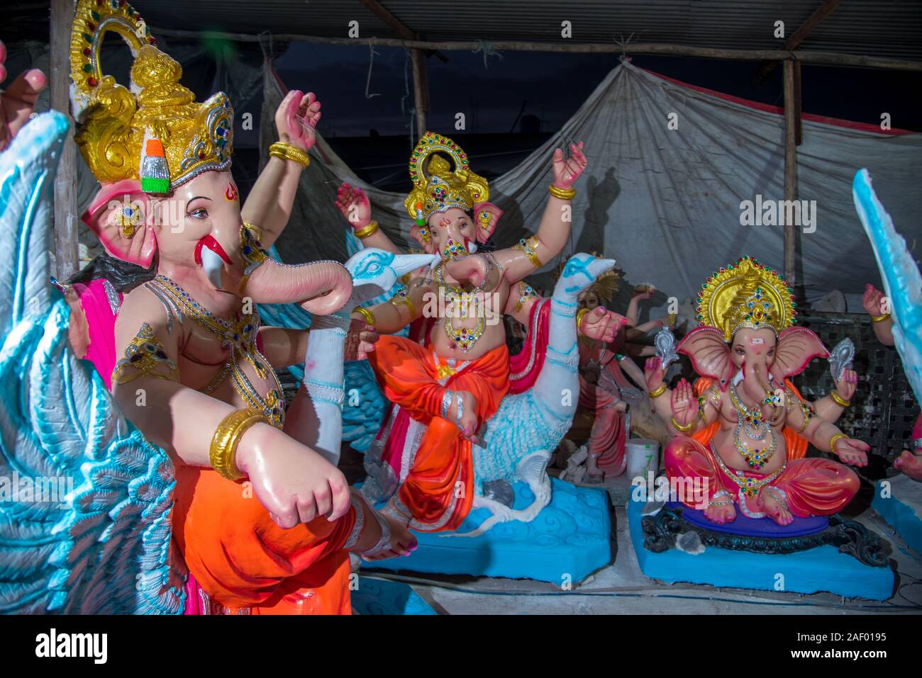 AMRAVATI, MAHARASHTRA SEPTEMBER 8, 2018 Artist making a statue and
