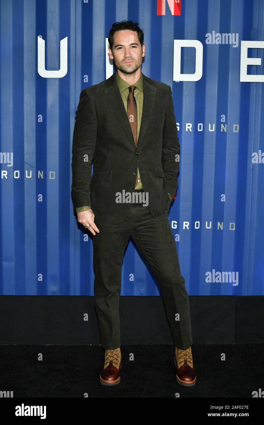 manuel-garcia-rulfo-attends-netflix-s-6-underground-new-york-premiere