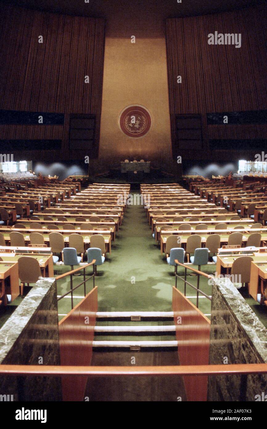 New York, New York, USA - December, 1991:  Archival interior view of the United Nations Headquarters General Assembly Hall. Stock Photo