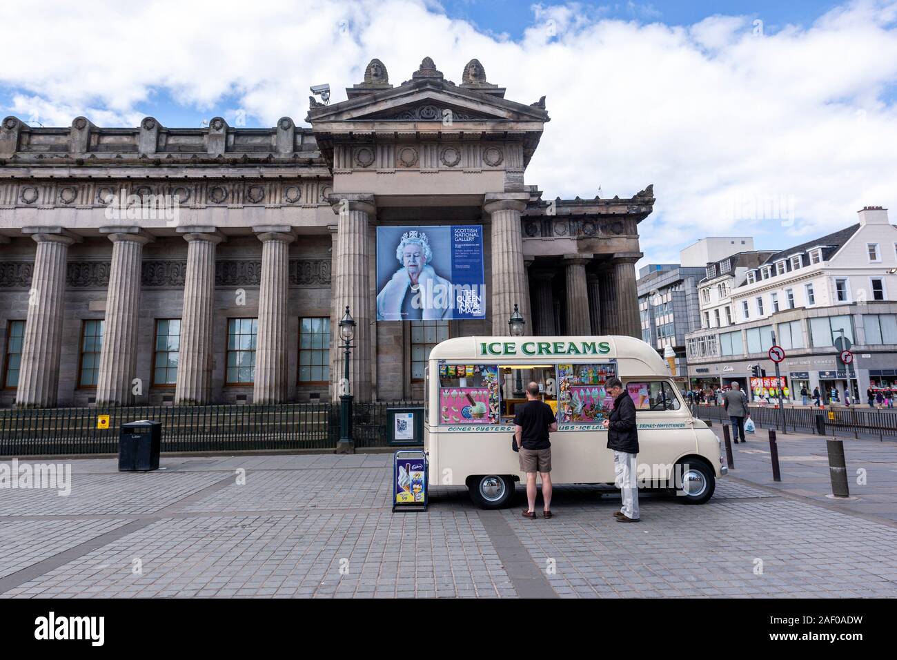 Ice Cream van in front of The Royal Scottish Academy The Queen: Art and Image - National Portrait Gallery, Edinburgh, UK Stock Photo