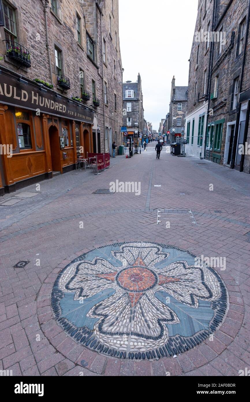 Auld Hundred in Rose Street, Edinburgh, Scotland, UK Stock Photo