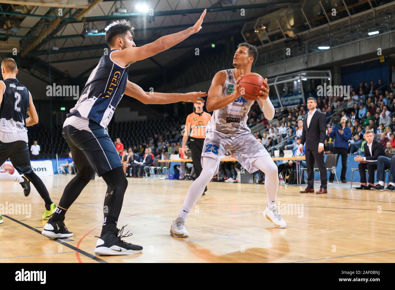 Karlsruhe, Deutschland. 11th Dec, 2019. Maurice Pluskota (Lions) in ...