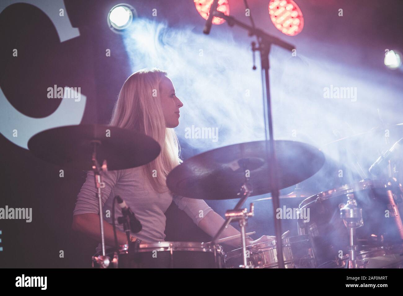 Sophie Alloway playing drums Stock Photo