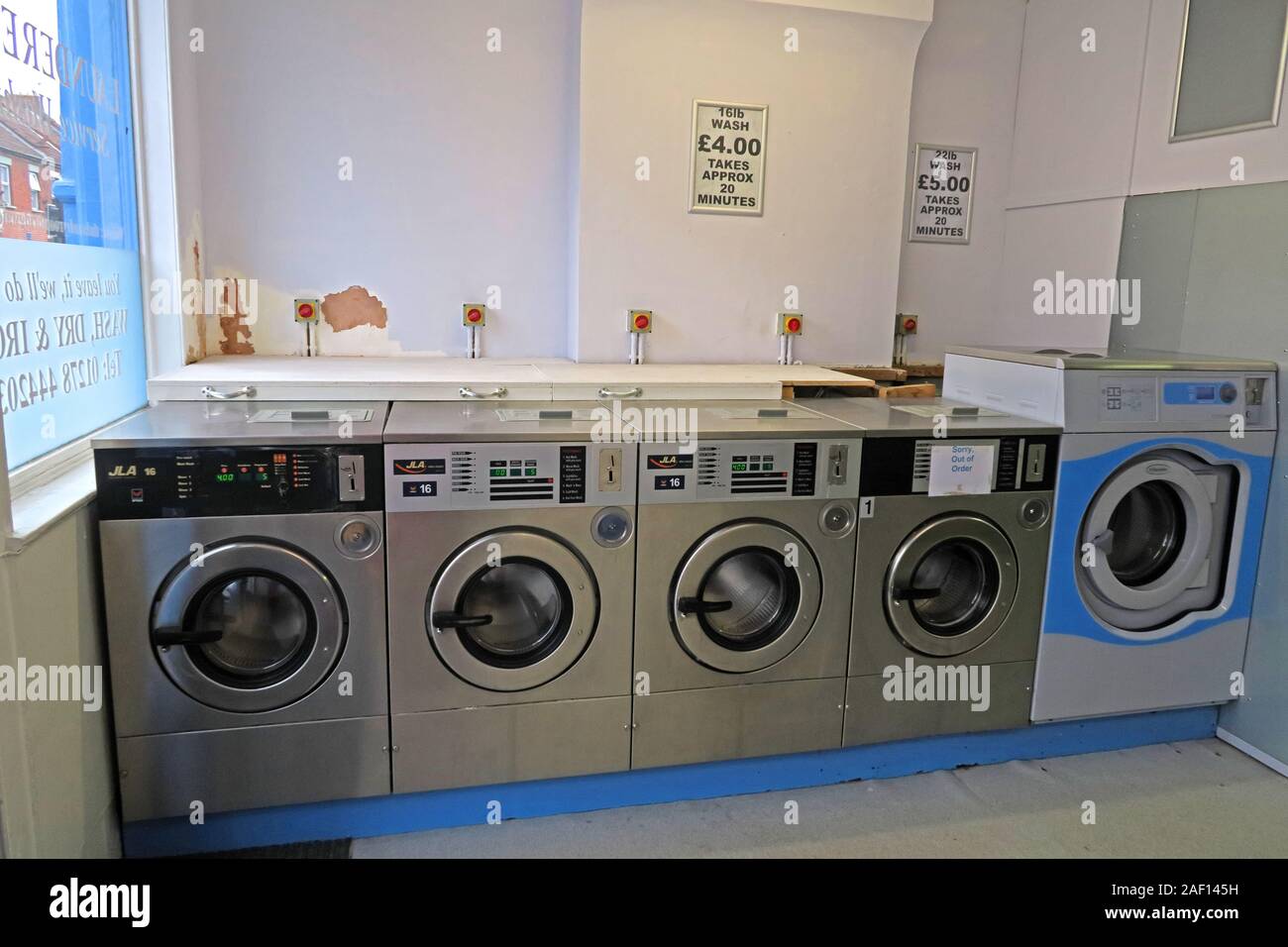 The laundry room, Launderette Eastover,Bridgwater,Somerset, South West England,UK, TA6 Stock Photo