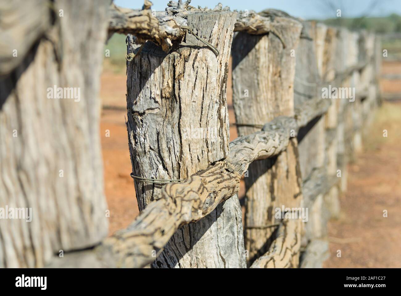 White rail fence hi-res stock photography and images - Alamy