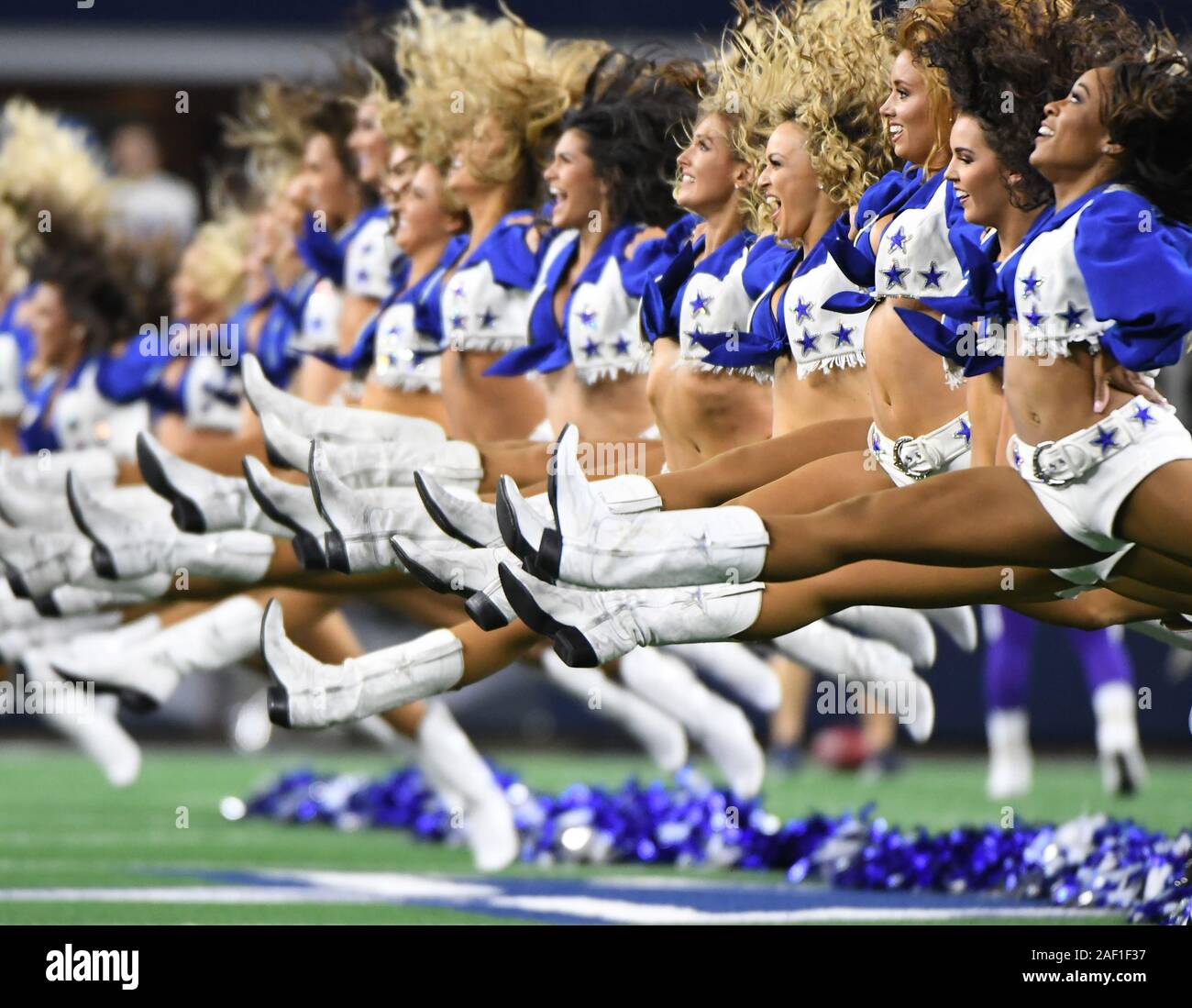 The Dallas Cowboys Cheerleaders perform their annual Christmas routine  during the Tampa Bay Buccaneers game AT&T Stadium in Arlington, Texas on  December 23, 2018. Photo by Ian Halperin/UPI Stock Photo - Alamy