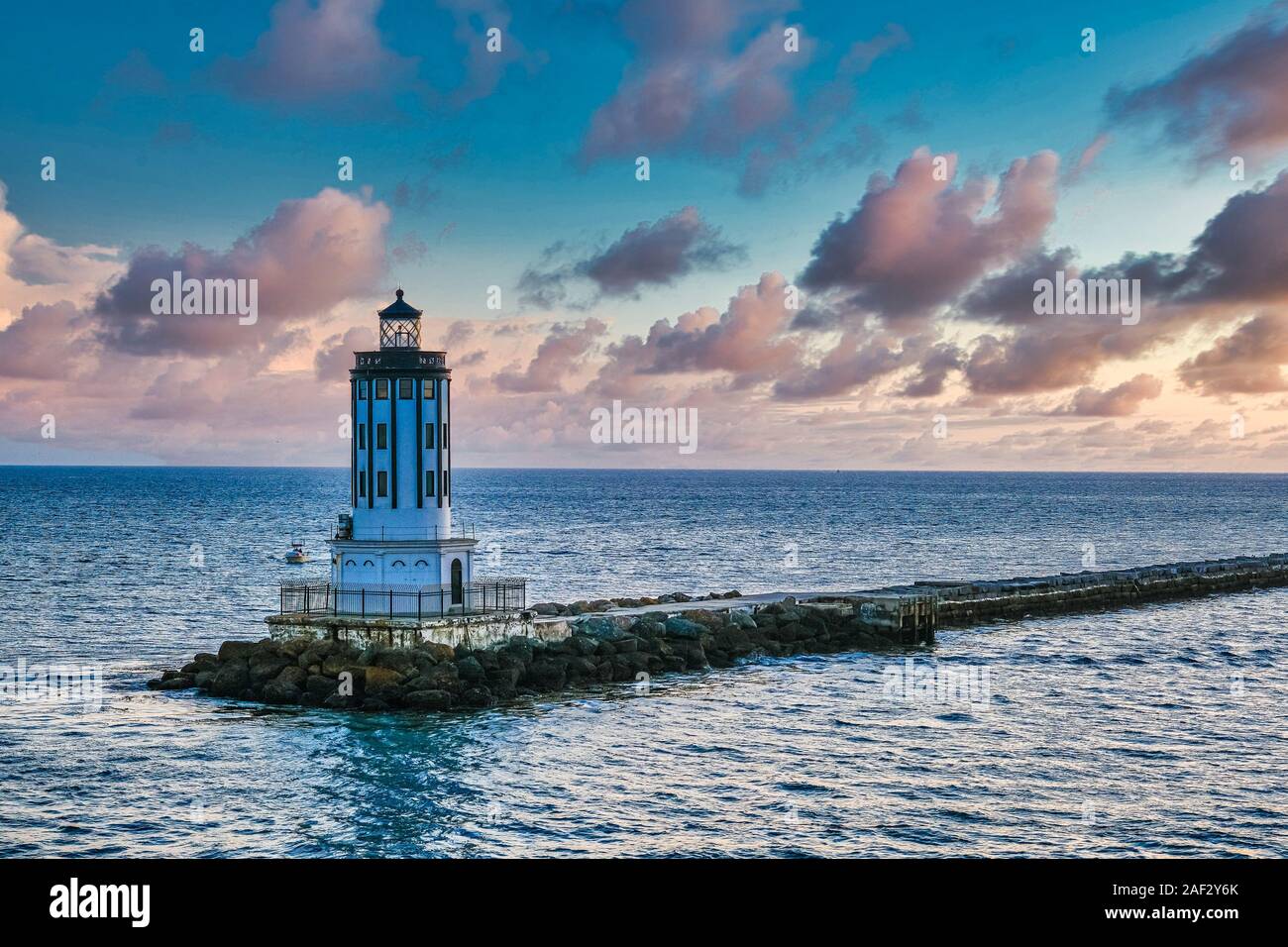 Los Angeles Harbor Lighthouse Stock Photo Alamy