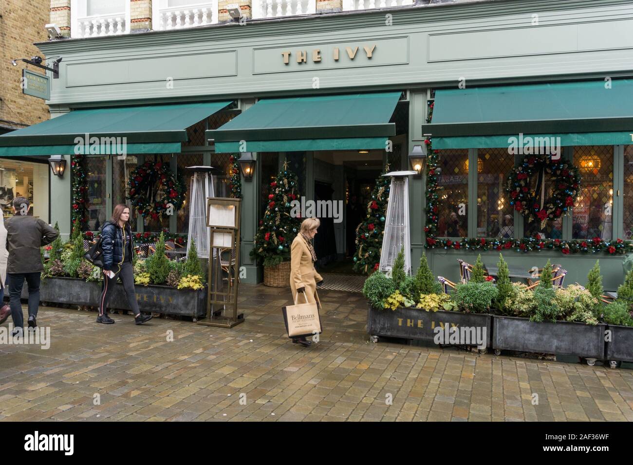 Frontage of the Ivy, a brasserie in the city of Winchester, Hampshire, UK Stock Photo