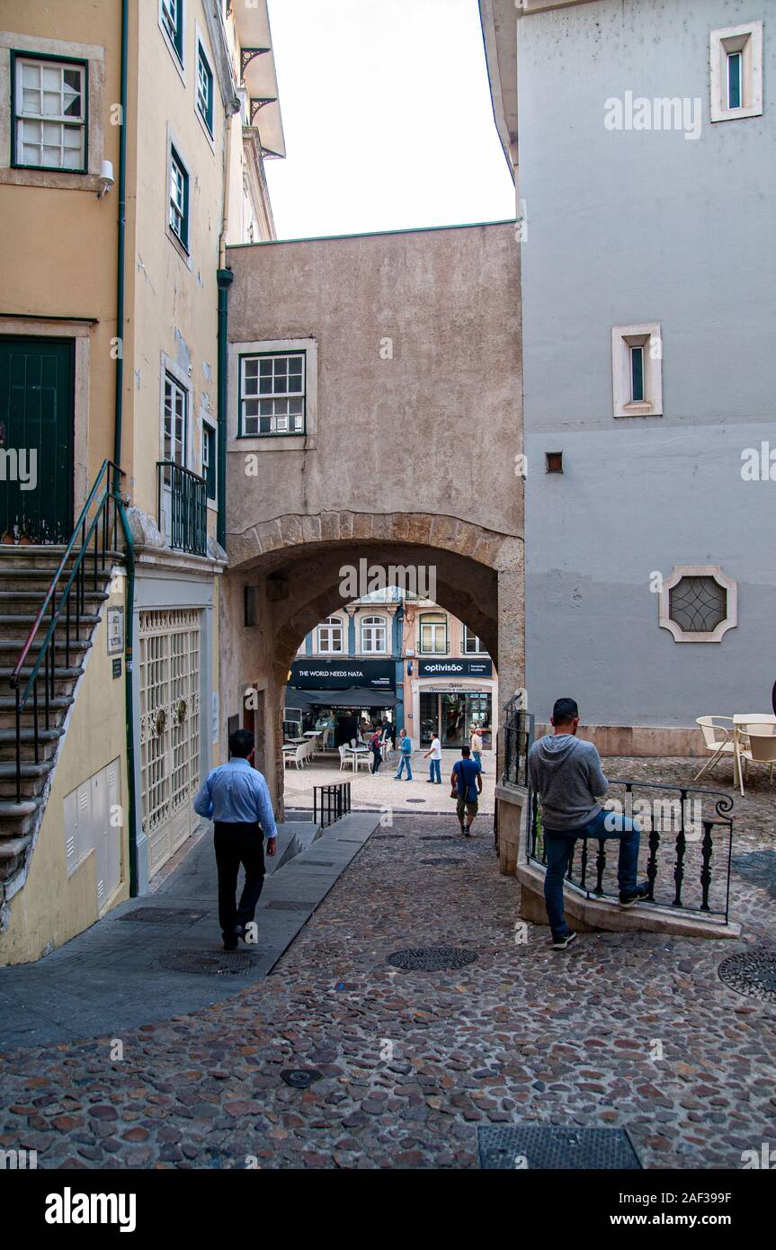 Arco de Almedina. The gateway to the ancient walled city, Coimbra, Portugal Stock Photo