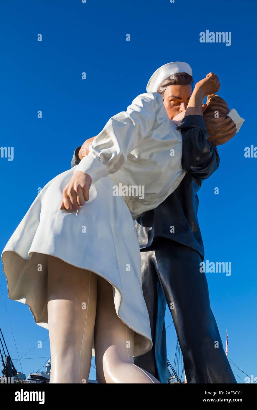 Statue Embracing Peace, also known as Unconditional Surrender, at