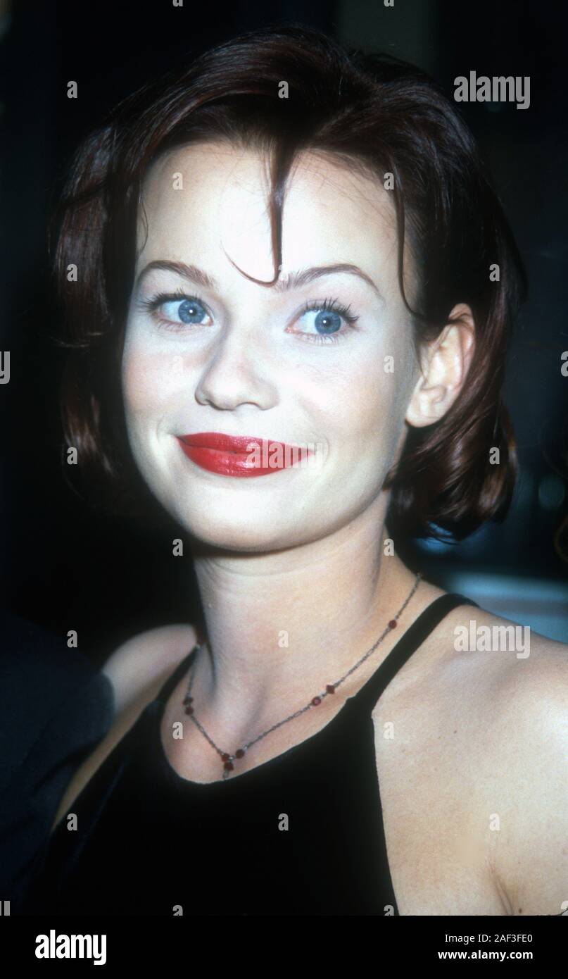 Photo samantha mathis Samantha Mathis