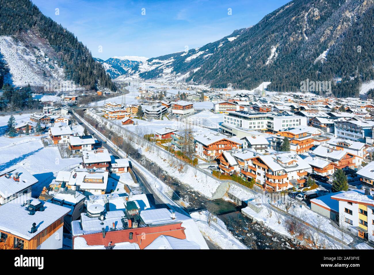 Ski mayrhofen zillertal ziller river valley of tyrol hi-res stock  photography and images - Alamy