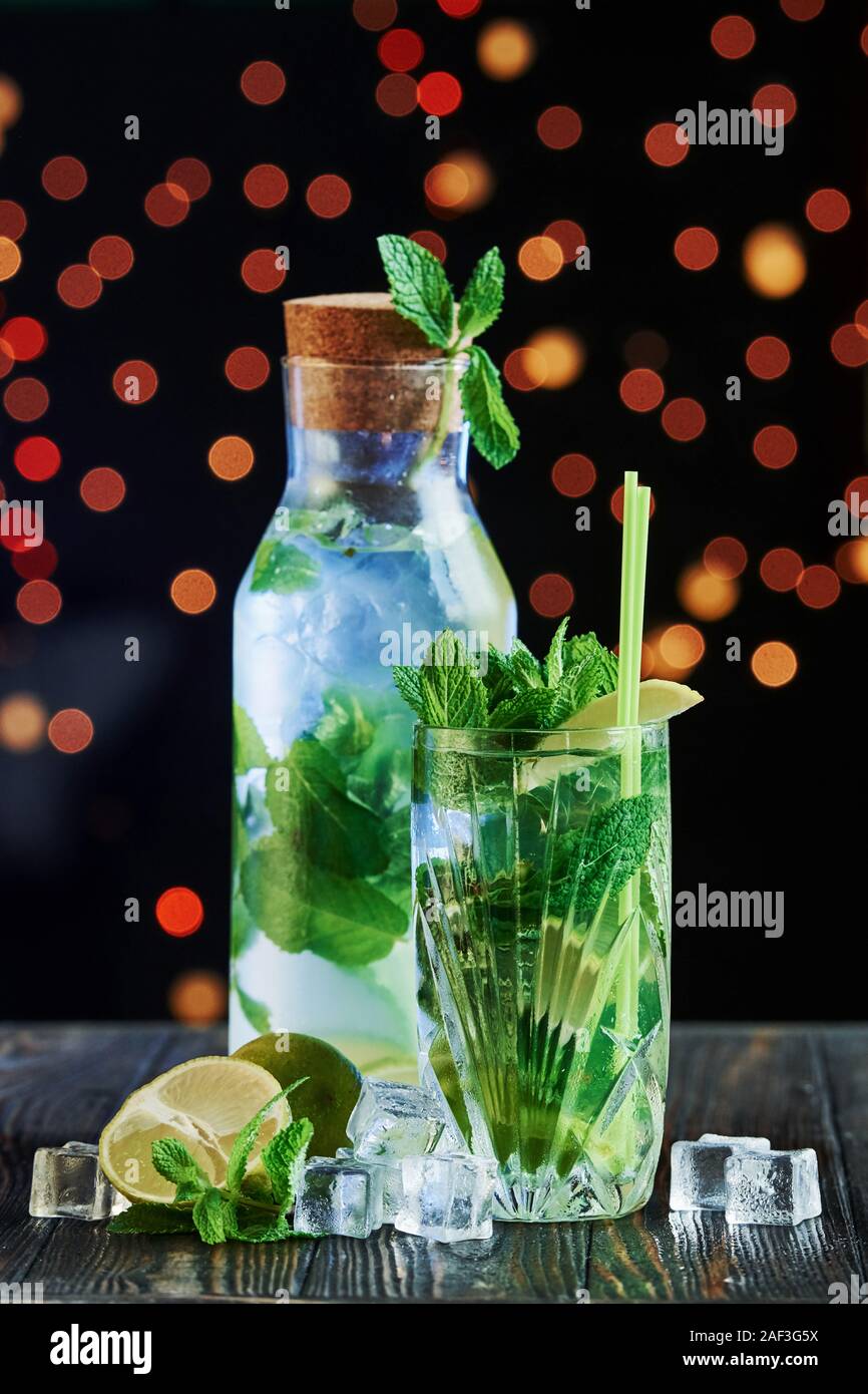 Our simple but effective recipe. Cocktails is ready. On the wooden