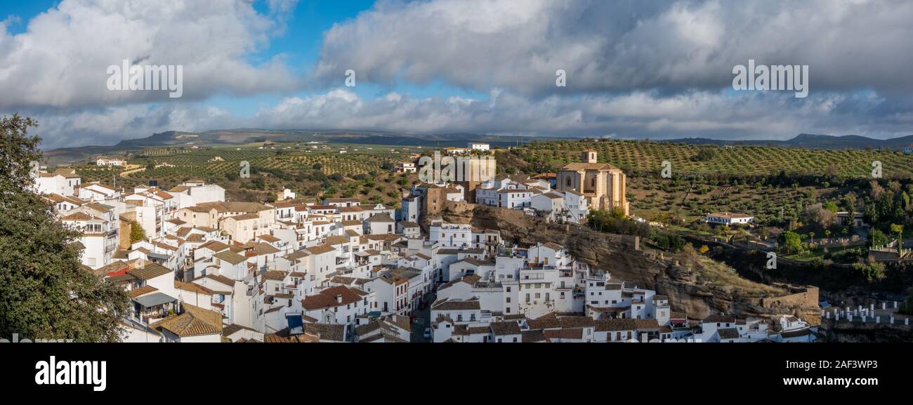 Spain, Sentenil de las Bodegas is one of the most beautiful pueblos blancos in Andalusia Stock Photo
