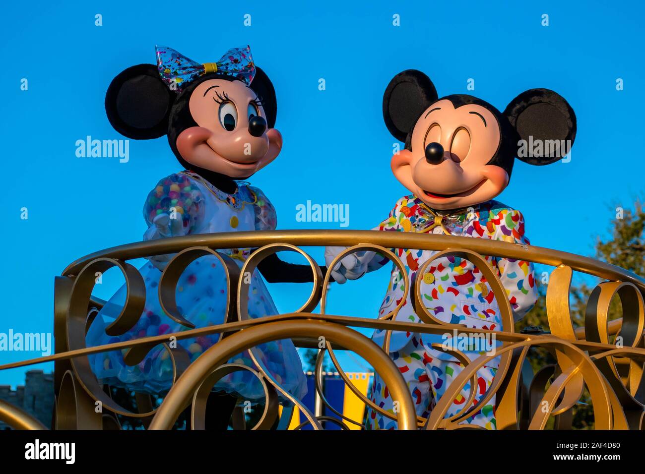 Orlando, Florida. December 05, 2019 .Mickey and Minnie in Move It! Shake It! MousekeDance It! Street Party at Magic Kingdom Stock Photo - Alamy Orlando, Florida. December 05, 2019 .Mickey and Minnie in Move It! Shake It! MousekeDance It! Street Party at Magic Kingdom Stock Photo - Alamy