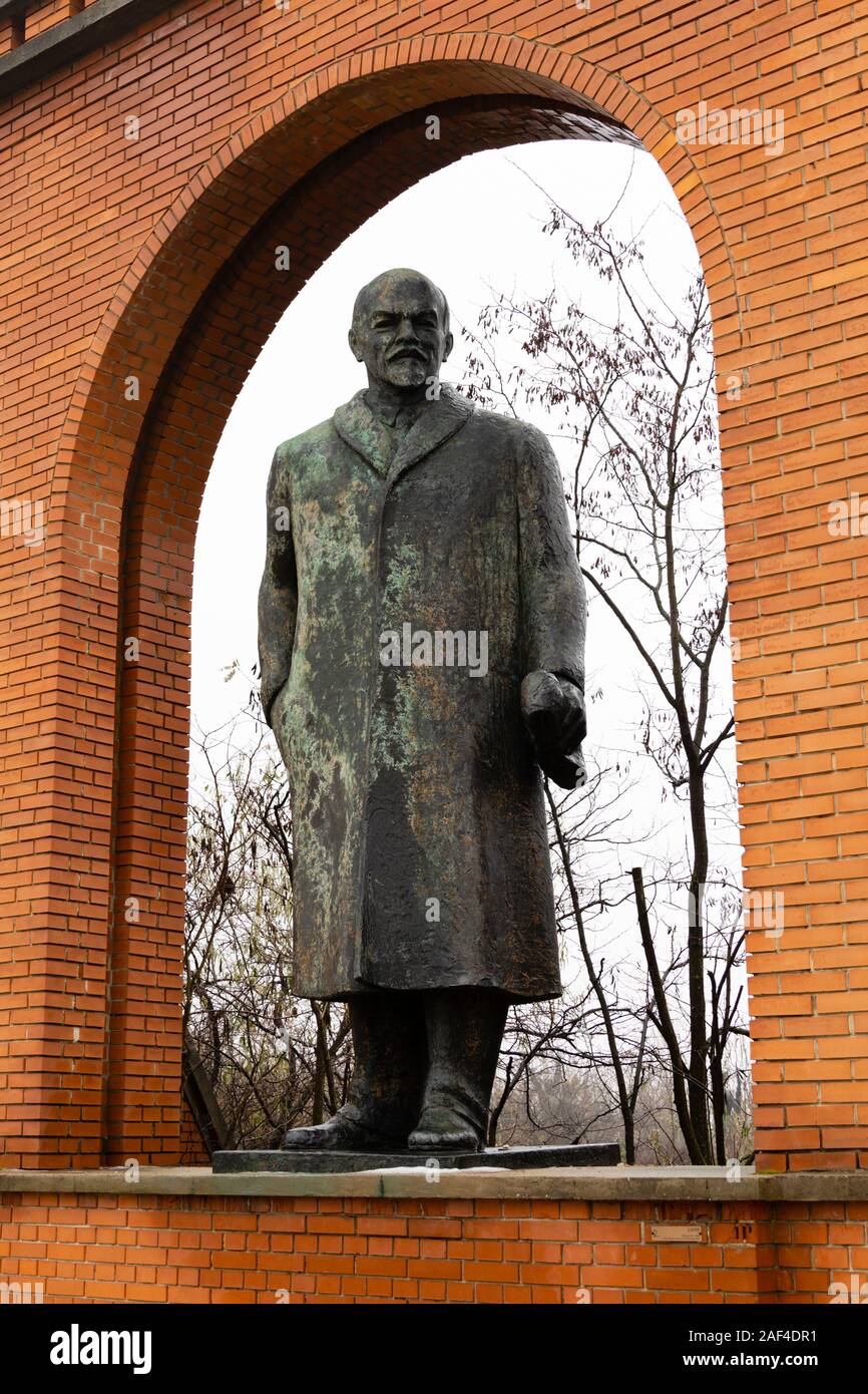Bronze statue of Vladimir Ilyich Ulyanov Lenin, Memento Park, Szoborpark, Budapest, Hungary. December 2019 Stock Photo