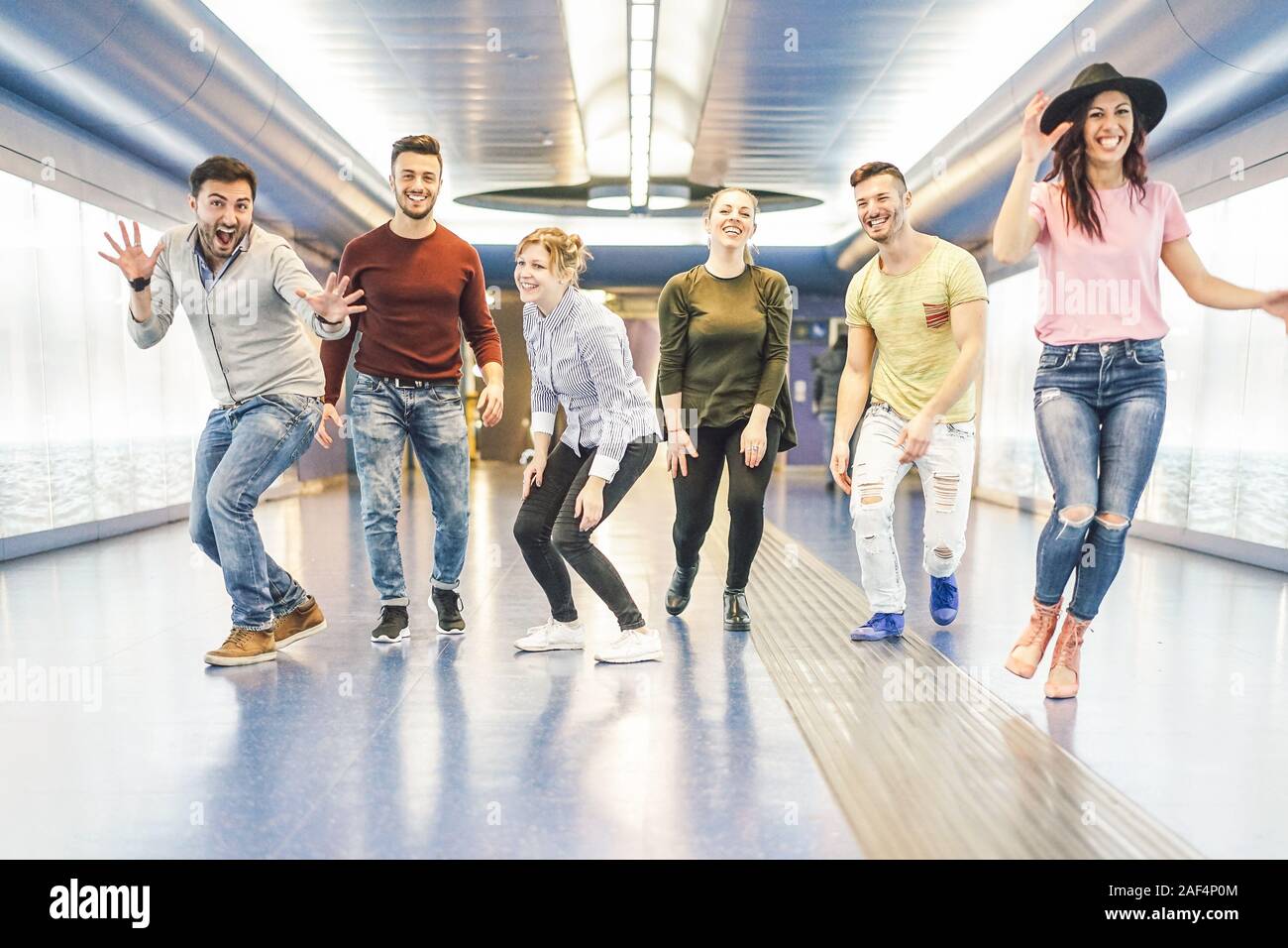 Getting Ready To Party High Resolution Stock Photography And Images Alamy Getting Ready To Party High Resolution Stock Photography And Images Alamy