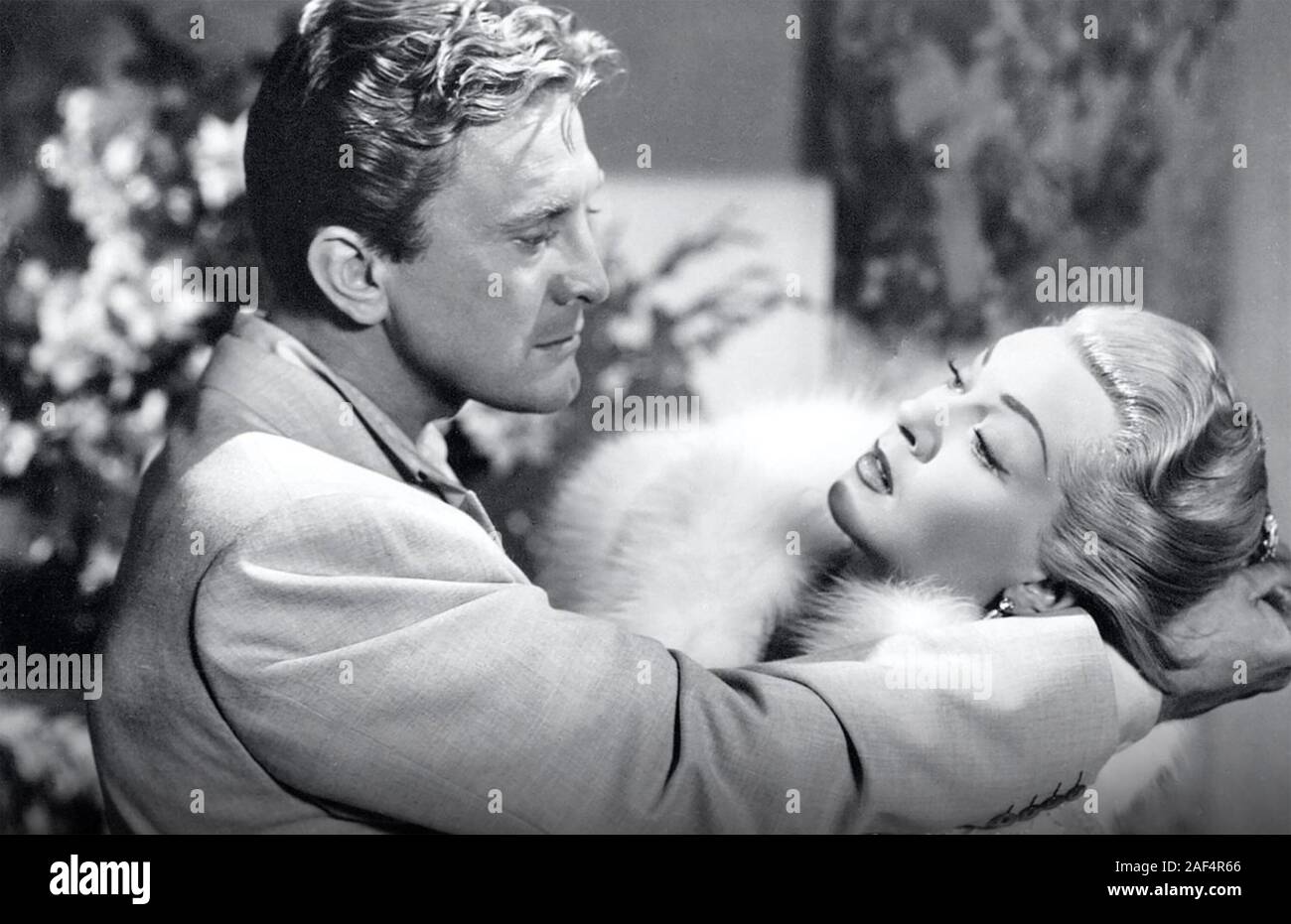 Lana turner kirk douglas bad hi-res stock photography and images - Alamy