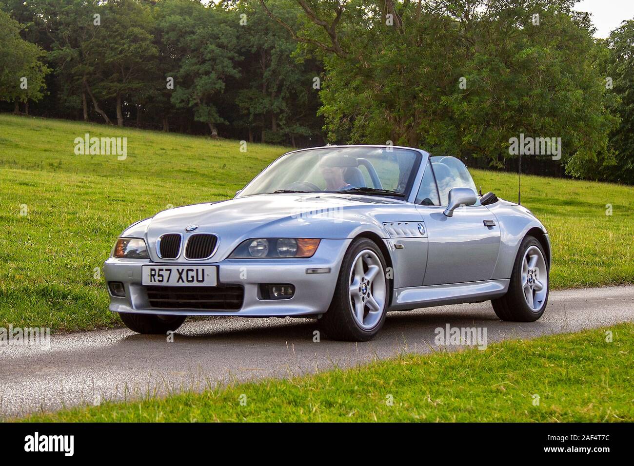 Bmw z3 roadster hi-res stock photography and images - Alamy