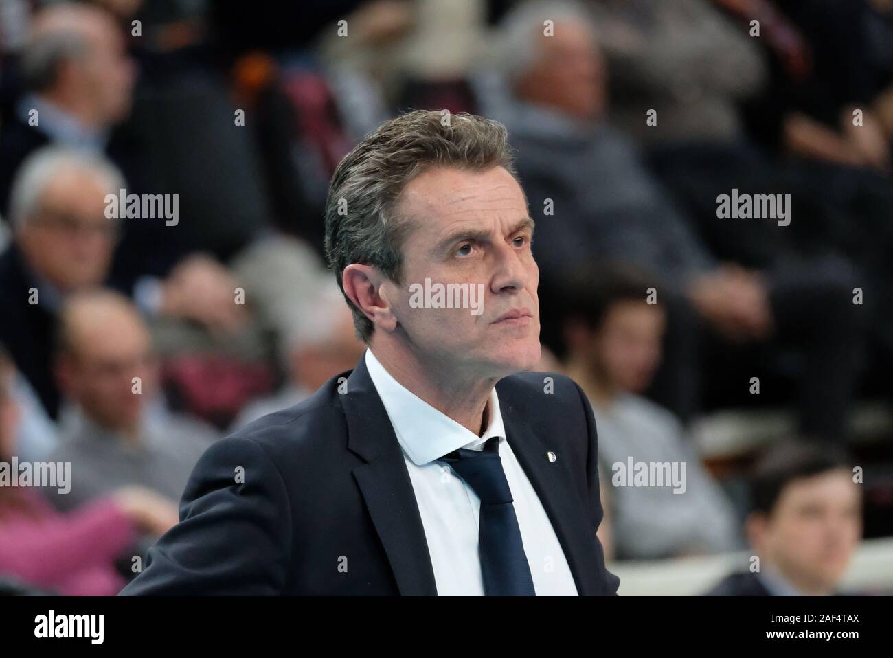 Trento, Italy. 12th Dec, 2019. angelo lorenzetti - coach itas trentino during Trentino Itas vs Fenerbahce HDI Sigorta Istambul, Volleybal Champions League Men Championship in Trento, Italy, December 12 2019 Credit: Independent Photo Agency/Alamy Live News Stock Photo