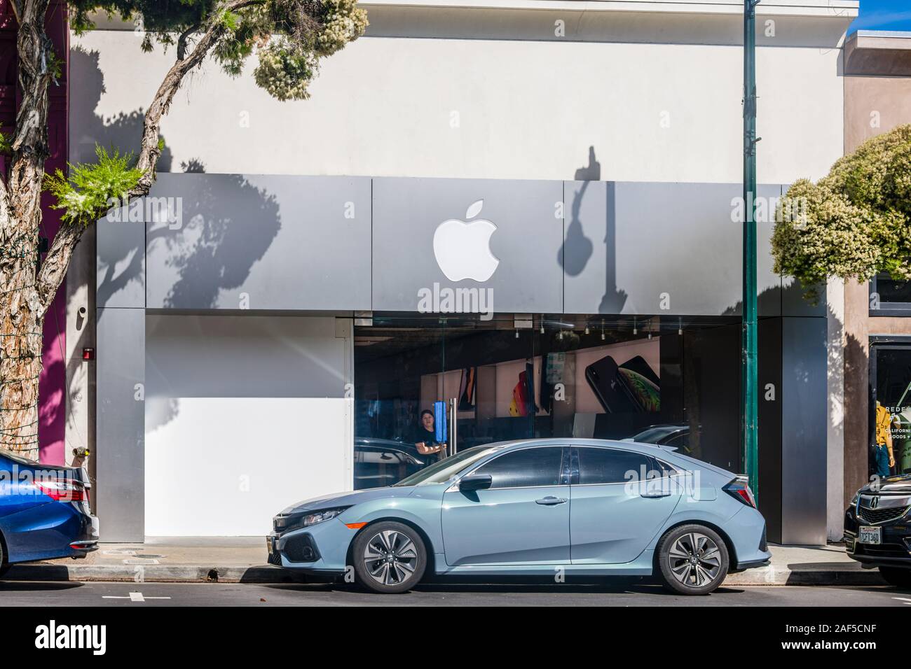 Los Gatos - Apple Store - Apple