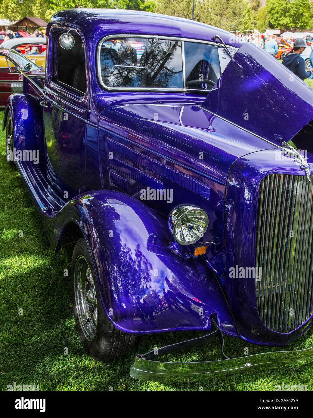 Auto show outdoors hires stock photography and images Alamy