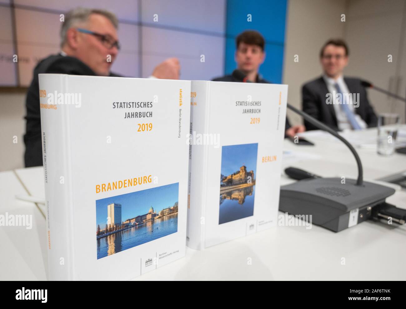 Yearbooks hires stock photography and images Alamy