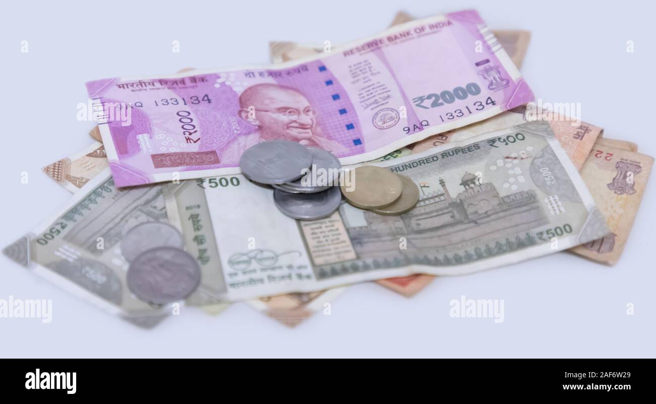 Five Thousand Rupees Note High Resolution Stock Photography And Images Alamy