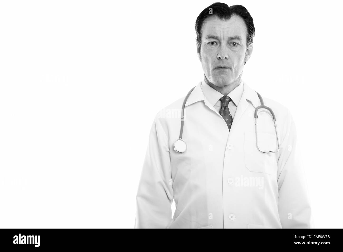 Handsome black mature doctor hi-res stock photography and images - Alamy