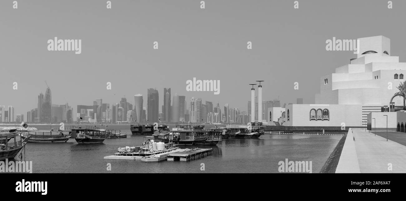 Built on the Corniche, the Museum of Islamic Art is the first of its kind to feature 14 centuries of Islamic art in the Arab States of the Gulf Stock Photo