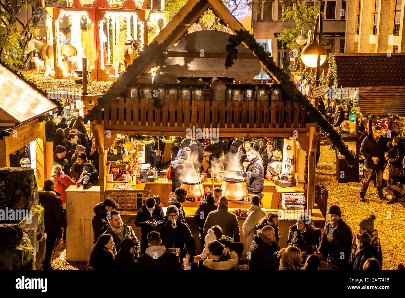 Cologne, Christmas market at the cathedral, mulled wine stand, Stock Photo