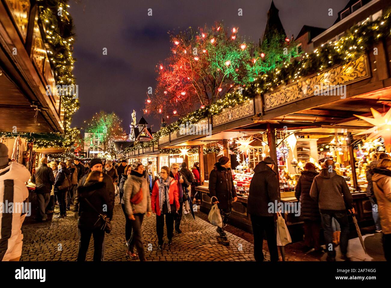 cologne-christmas-market-at-the-alter-markt-stock-photo-alamy