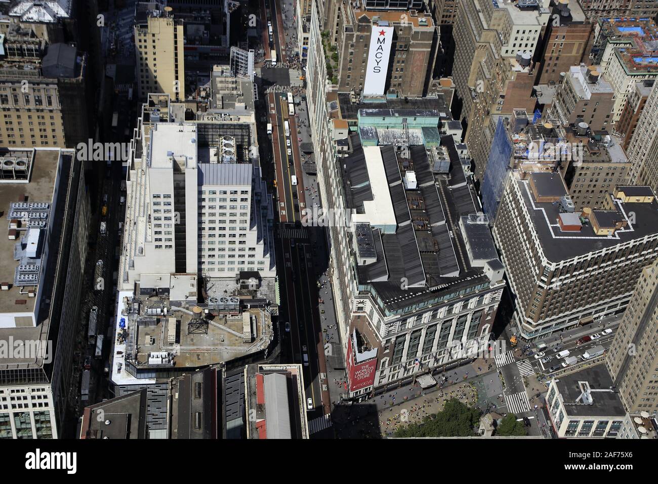 The Main Building Of Macy S In New York Seen From The Empire