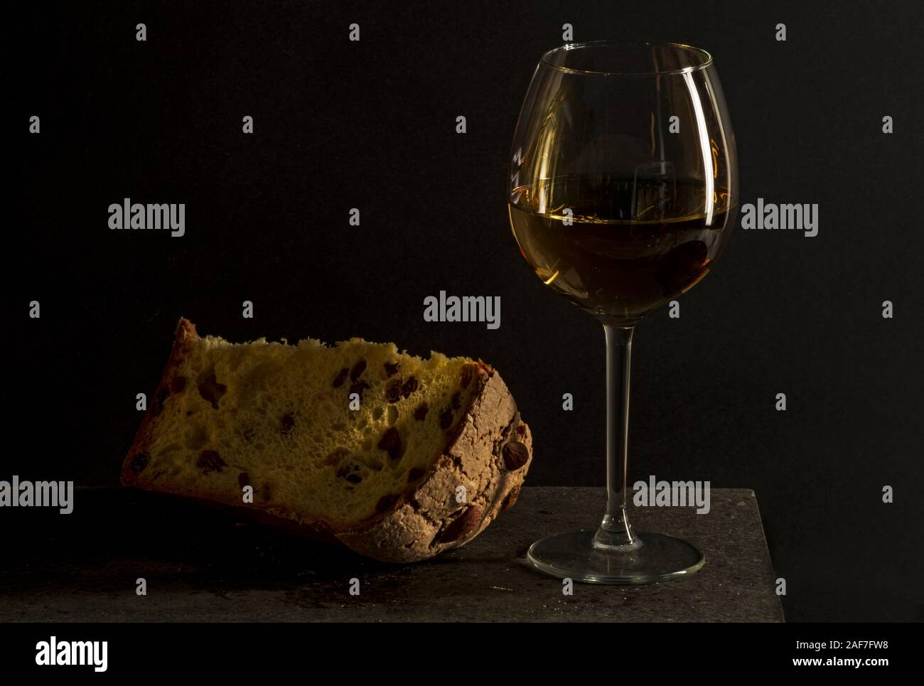 Vino Bianco High Resolution Photography and Images - Alamy
