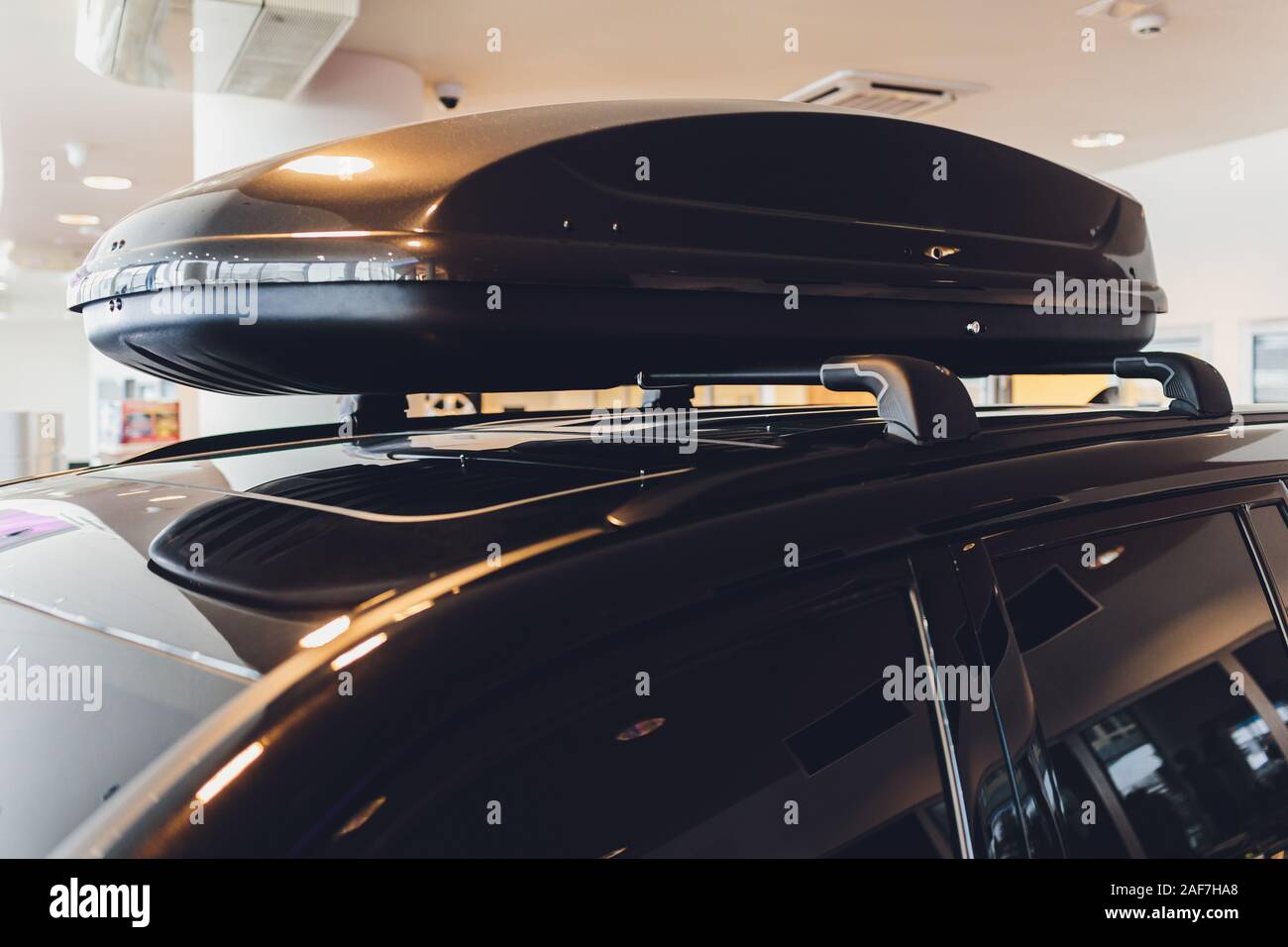 Black roofrack hi-res stock photography and images - Alamy