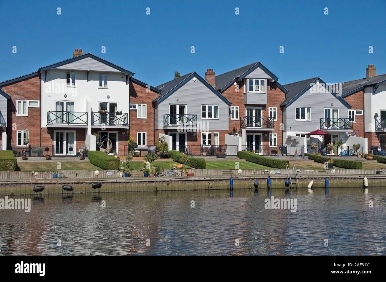 Loddon norfolk hires stock photography and images Alamy