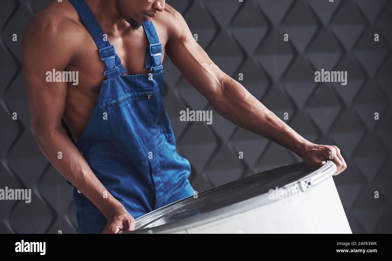 Young african american worker hi-res stock photography and images - Alamy