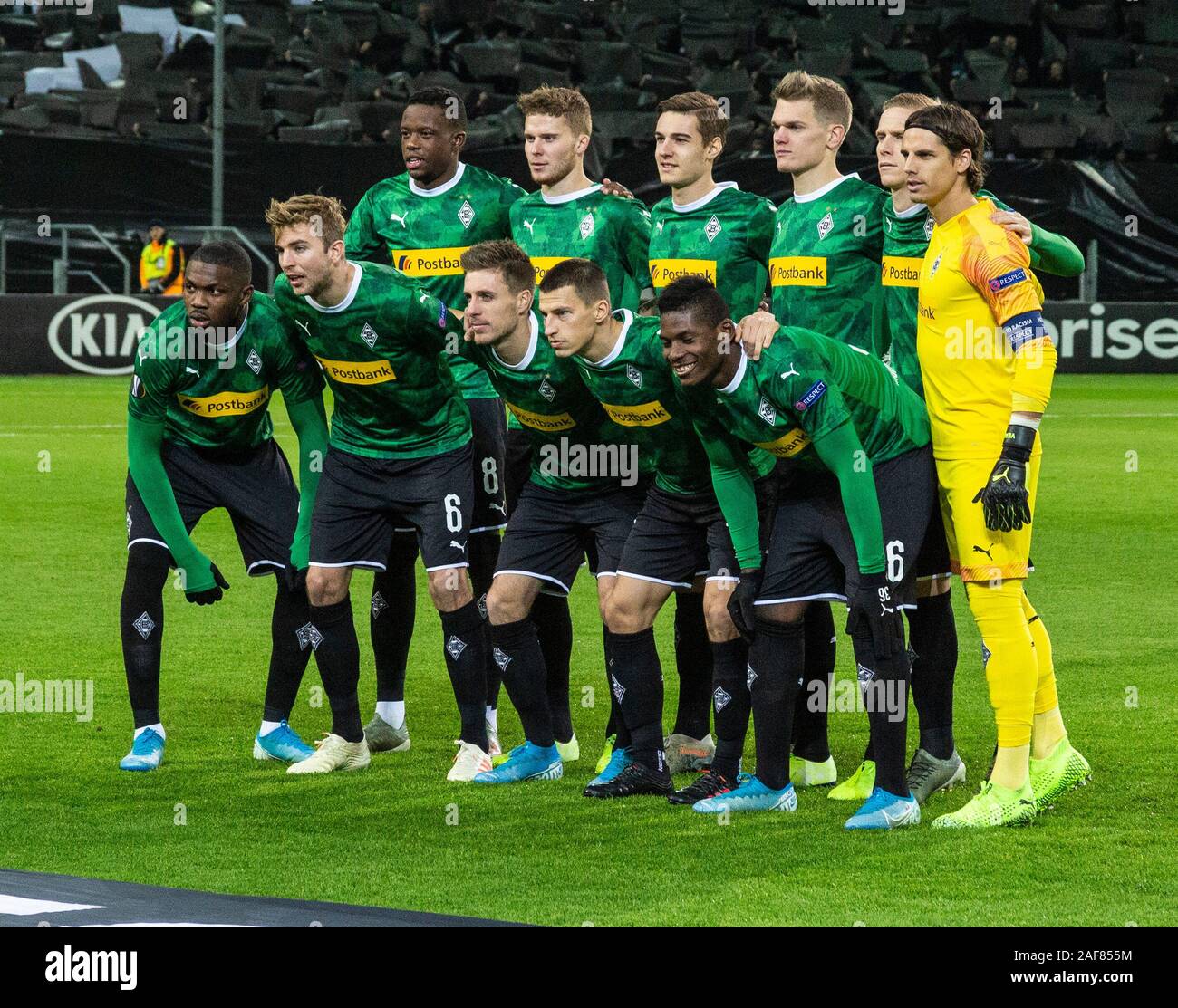 sports, football, UEFA Europe League, 2019/2020, Group Stage, Group J, Matchday 6, Borussia Moenchengladbach vs. Istanbul Basaksehir FK 1-2, Stadium Borussia Park, Gladbach team, above f.l.t.r. Denis Zakaria, Nico Elvedi, Florian Neuhaus, Matthias Ginter, Oscar Wendt, keeper Yann Sommer, below f.l.t.r. Marcus Thuram, Christoph Kramer, Patrick Herrmann, Stefan Lainer, Breel Embolo Stock Photo