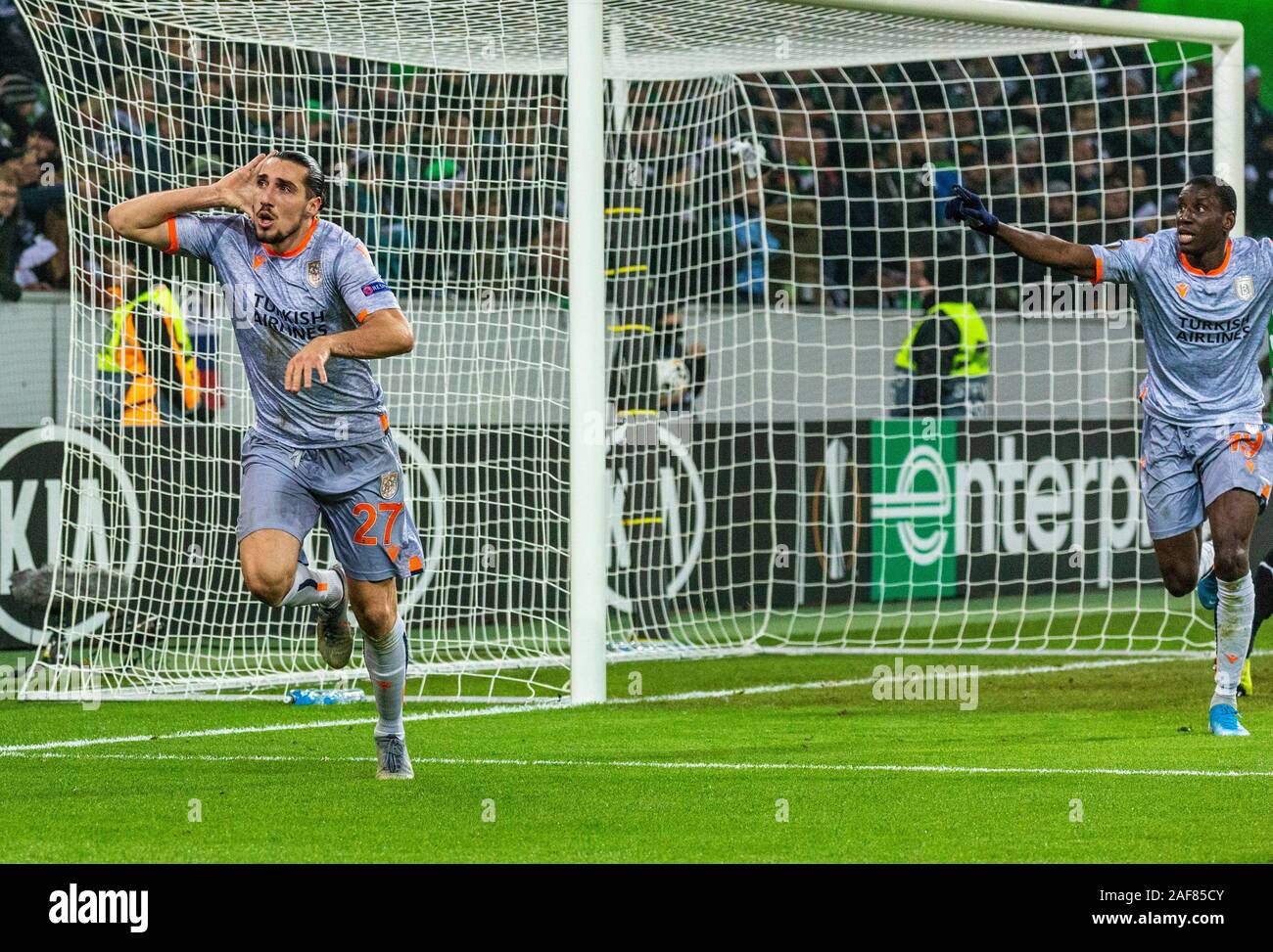 sports, football, UEFA Europe League, 2019/2020, Group Stage, Group J, Matchday 6, Borussia Moenchengladbach vs. Istanbul Basaksehir FK 1-2, Stadium Borussia Park, rejoicing at the 1-2 winning goal, left goal scorer Enzo Crivelli (Bas), right Demba Ba (Bas) Stock Photo