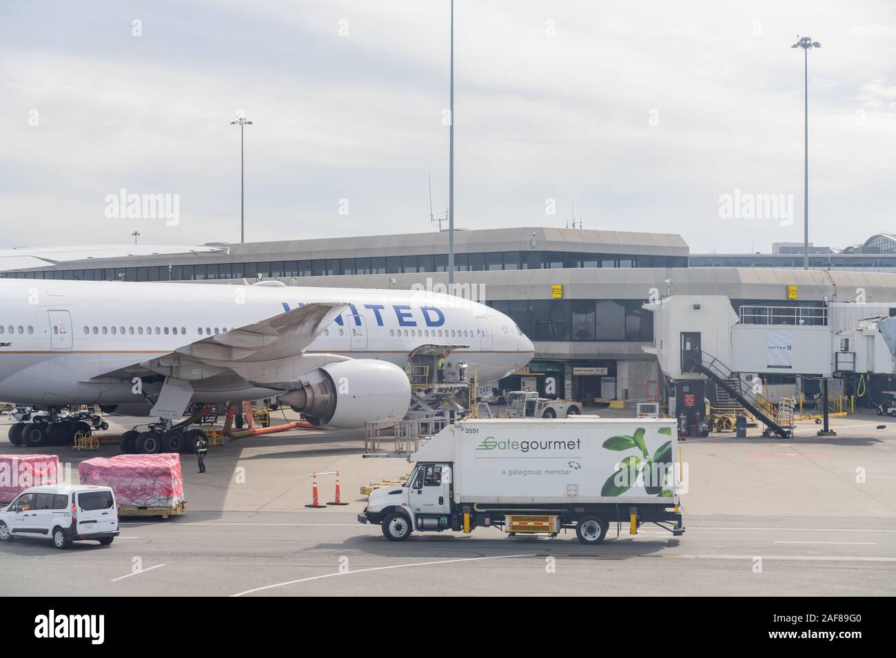 Airport Exterior Not Interior Not Dubai Hi Res Stock Photography And Images Page 116 Alamy