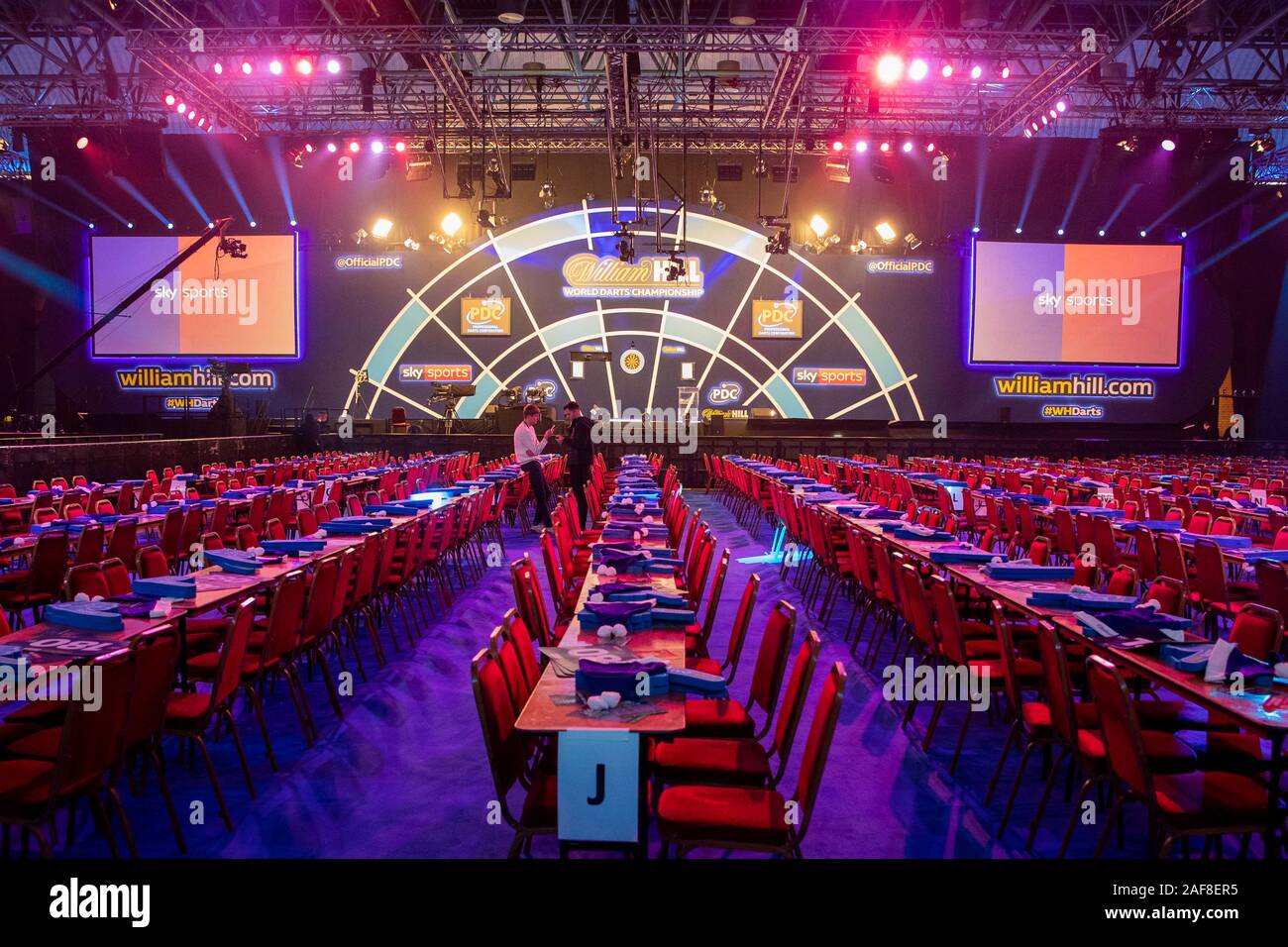 Pdc World Darts Championship High Resolution Stock Photography and Images -  Alamy