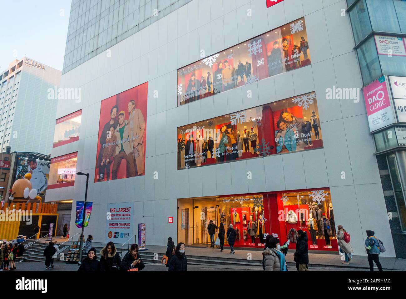 Asia korea seoul myeongdong shops hi res stock photography and images Page 3 Alamy