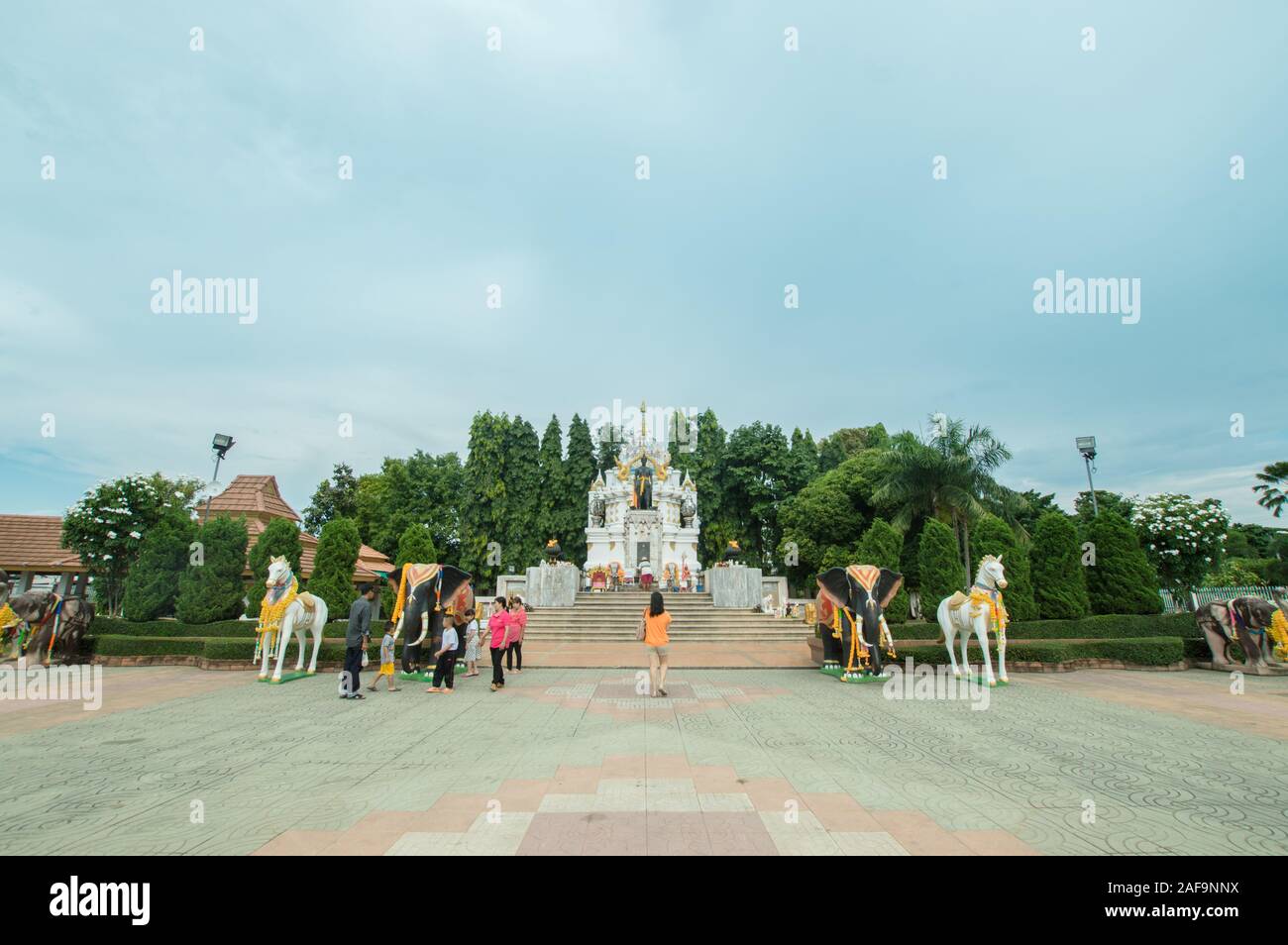 Phayao, Thailand - October 13, 2019: The Pho Khun Ngam Mueang Monument is located in the public park near Kwan Phayao lake. Stock Photo