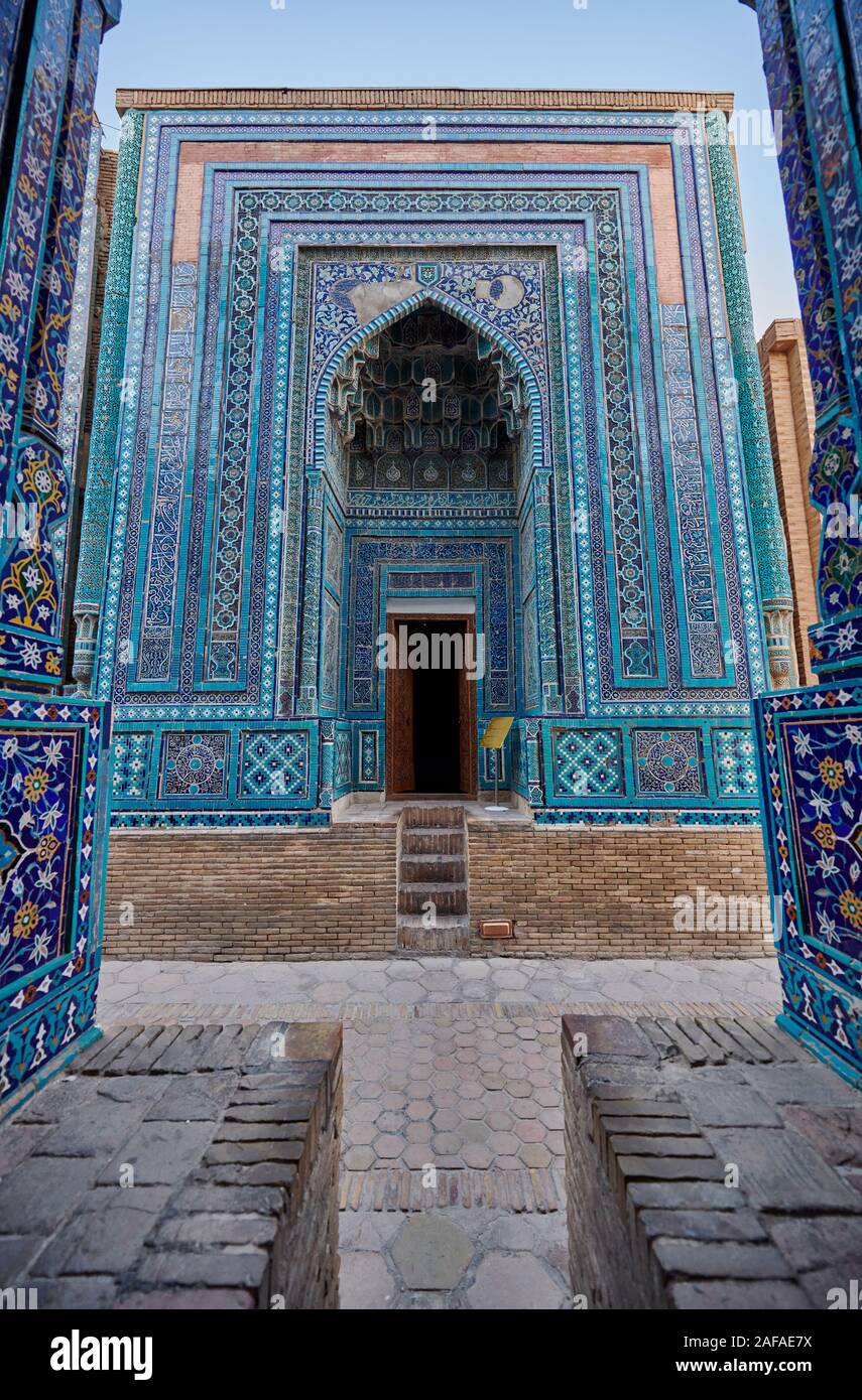 facade heavily decorated with blue tiles in necropolis Shah-i-Zinda, Samarqand, Uzbekistan, Central Asia Stock Photo