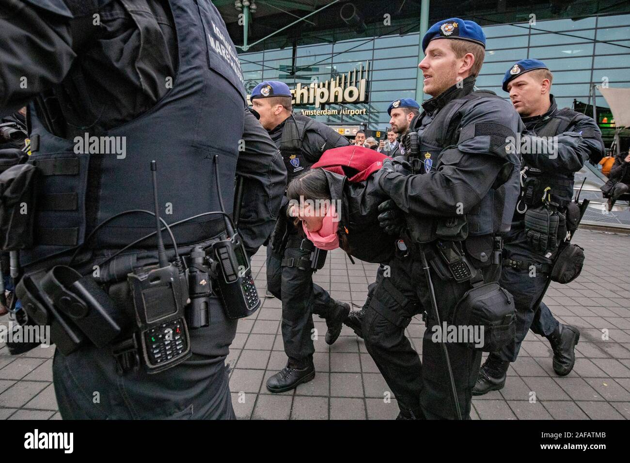 SCHIPHOL, Plaza, 14-12-2019, Protestival: Greenpeace climate action at ...