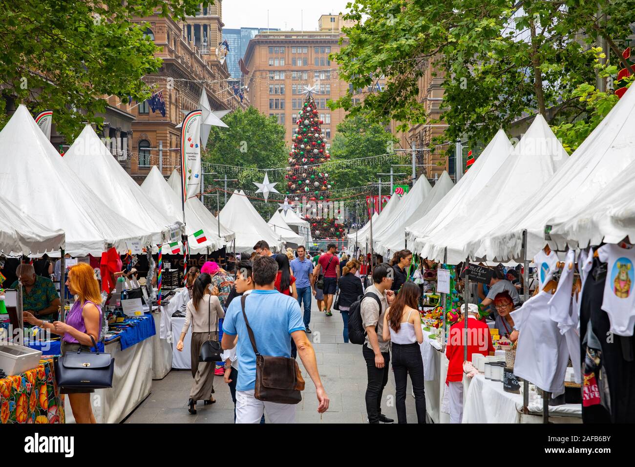 Sydney christmas market stalls hires stock photography and images Alamy